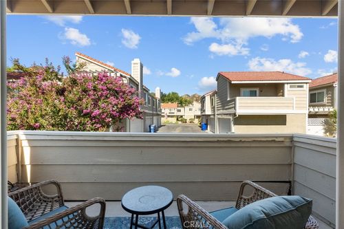 g-31321 The Old Rd, Castaic, CA, 91384 | Card Image