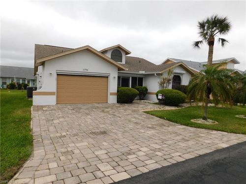 17796 Acacia Dr, NORTH FORT MYERS, FL, 33917-2015 | Card Image