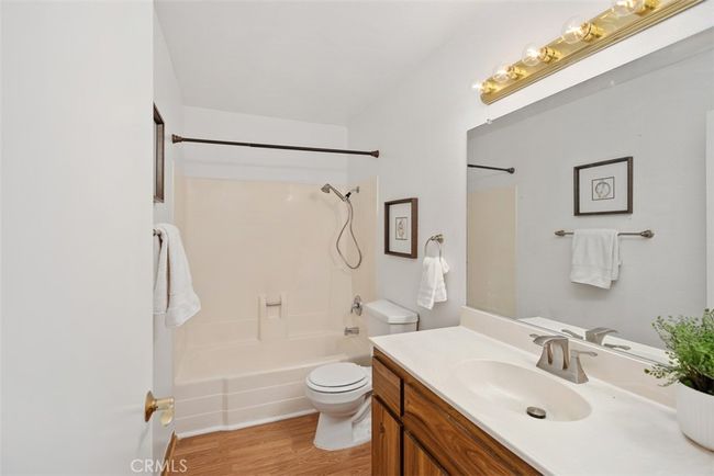 5 - 23300 Orange, Condo with 2 bedrooms, 1 bathrooms and null parking in Lake Forest CA | Image 13