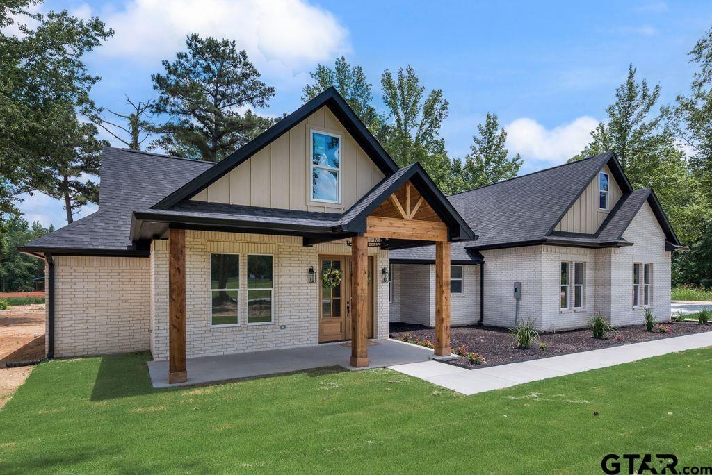 Residential in Lindale 3