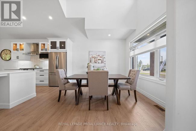 48 Deerview Dr, House other with 3 bedrooms, 3 bathrooms and 6 parking in Trenton ON | Image 5