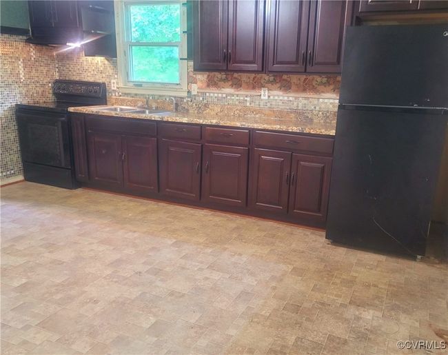 422 Walnut St, House other with 3 bedrooms, 1 bathrooms and null parking in Petersburg VA | Image 5