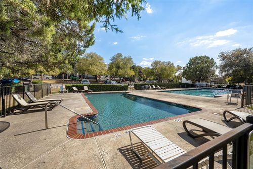 m1301-2450 Wickersham Ln, Austin, TX, 78741-4776 | Card Image