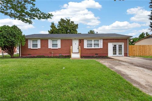 1214 Jamal Ln W, Portsmouth, VA, 23701-3714 | Card Image