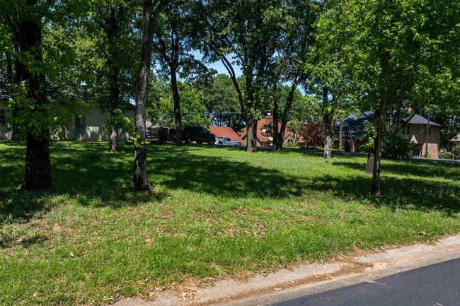 697 Enchanted Isles Dr, House other with 2 bedrooms, 2 bathrooms and null parking in Mabank TX | Image 12