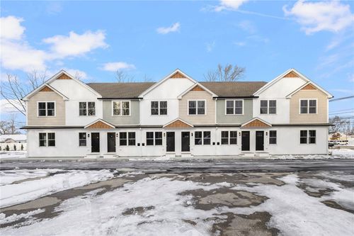 1-2907 Post Rd, Warwick, RI, 02886-3177 | Card Image
