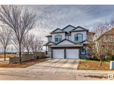 15704 95 St Nw, Home with 3 bedrooms, 3 bathrooms and null parking in Edmonton AB | Image 1