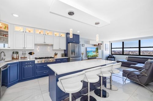 apt-35a-7002 Kennedy Blvd, Guttenberg, NJ, 07093-4947 | Card Image