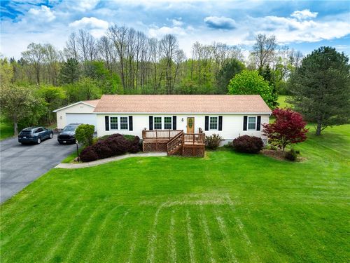 2827 County Road 10, Canandaigua, NY, 14424-8831 | Card Image