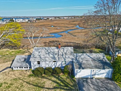 21 Wildwood Rd, Old Saybrook, CT, 06475-2732 | Card Image