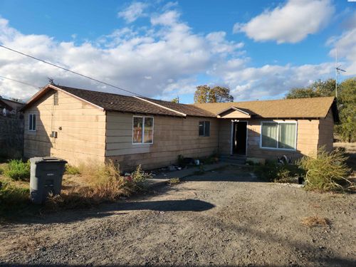 251 Hoffer Rd, Wapato, WA, 98951 | Card Image
