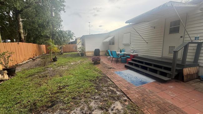 7289 Se Eagle Ave, House other with 3 bedrooms, 2 bathrooms and null parking in Hobe Sound FL | Image 31