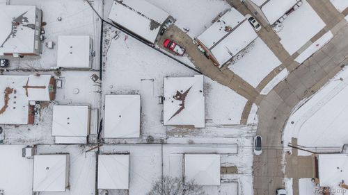 32658 Kathryn St, Garden City, MI, 48135-3218 | Card Image