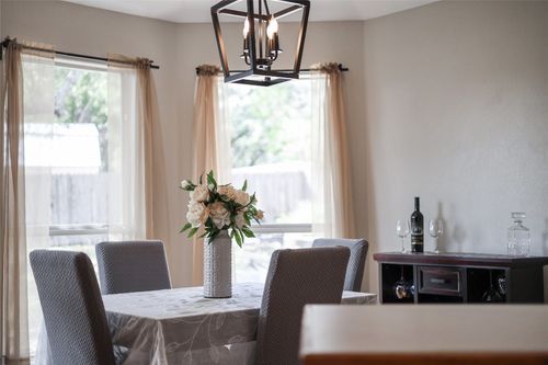 8313 Timber Trl, Lago Vista, TX, 78645-4205 | Card Image