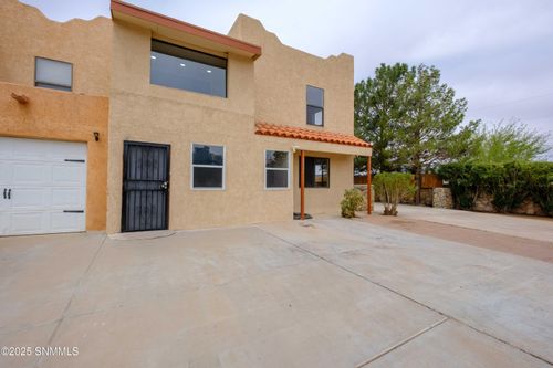 2081 Nehemiah Ct, Las Cruces, NM, 88001-1994 | Card Image