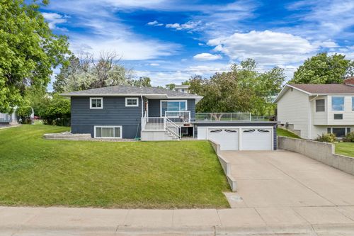 725 32nd Avenue Ne, Great Falls, MT, 59404 | Card Image