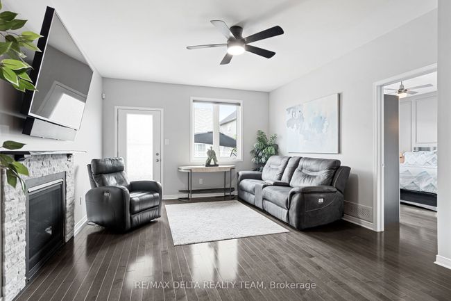 304 Bobolink Ridge, House other with 3 bedrooms, 3 bathrooms and 2 parking in Stittsville ON | Image 15