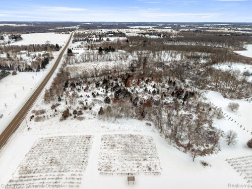 11000 Silver Lake Hwy, Brooklyn, MI, 49230-8618 | Card Image