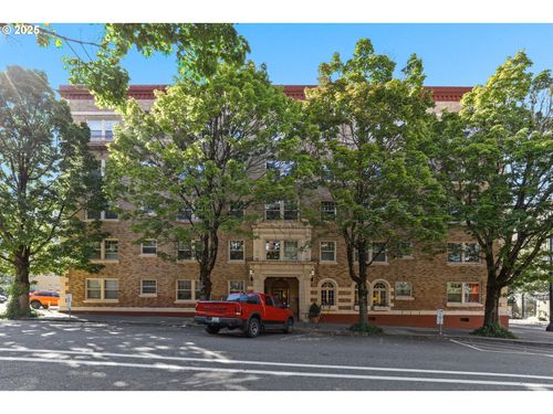 310-709 Sw 16th Ave, Portland, OR, 97205-1831 | Card Image