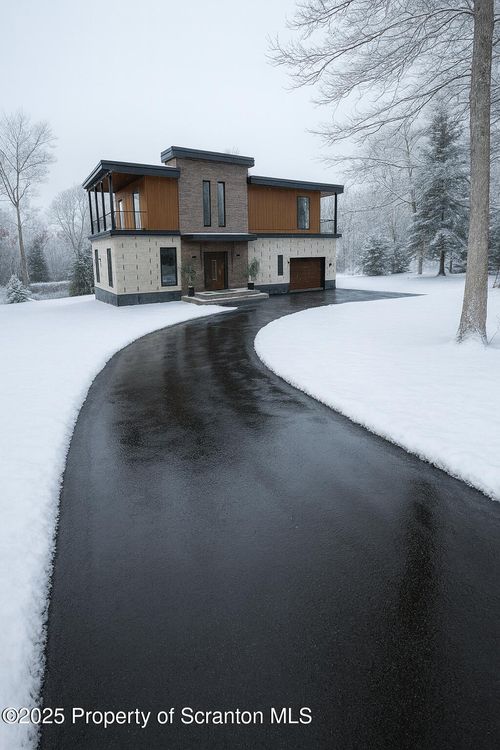 130 Laurelbrook Dr, Bear Creek Township, PA, 18702-8412 | Card Image