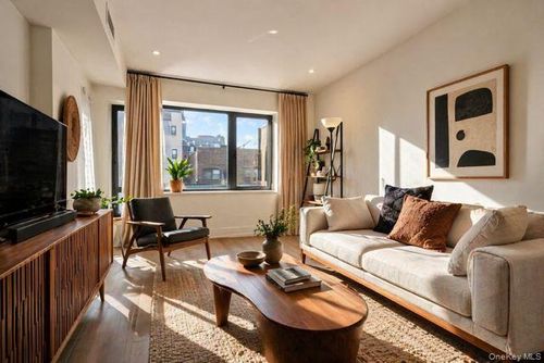 3b-31-41 29th St, Long Island City, NY, 11106 | Card Image