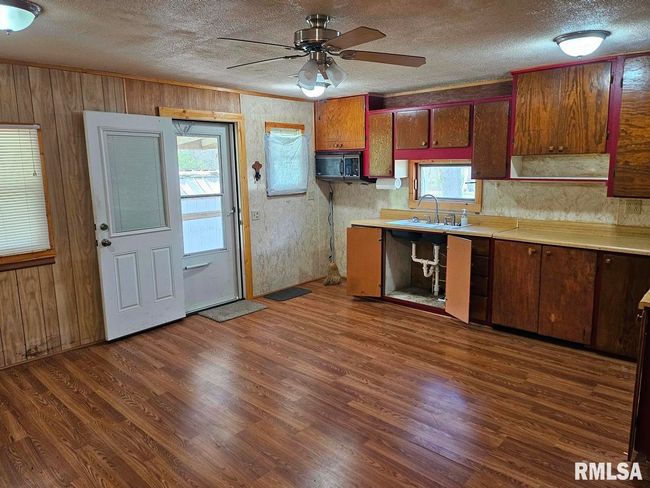 13973 Halliday Rd, Home with 2 bedrooms, 1 bathrooms and null parking in Plainview IL | Image 24