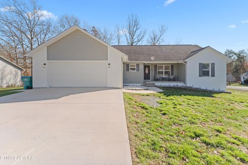 455 Carriage Dr, Crossville, TN, 38555-5869 | Card Image