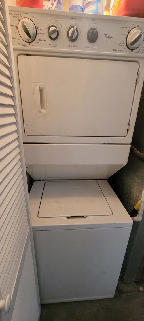 apt-107-2501 W Touhy Ave, Chicago, IL, 60645-3160 | Card Image