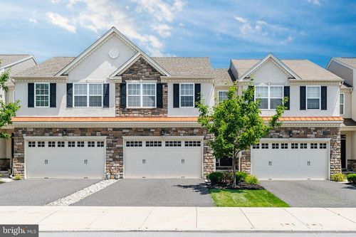 3509 Lenape Ln, EMMAUS, PA, 18049-1813 | Card Image