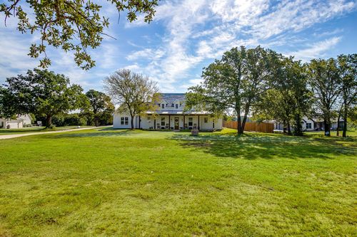 629 County Road 3250, Decatur, TX, 76234-8834 | Card Image