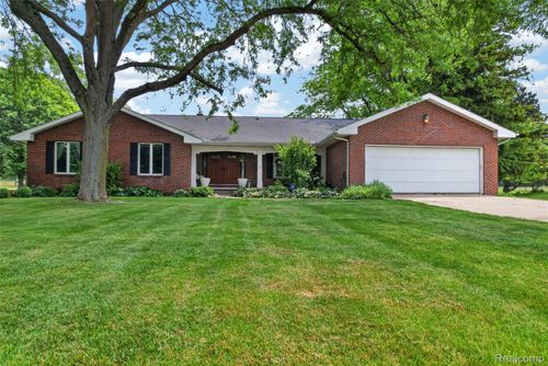 1330 Meadow Green Ln, Linden, MI, 48451-9402 | Card Image