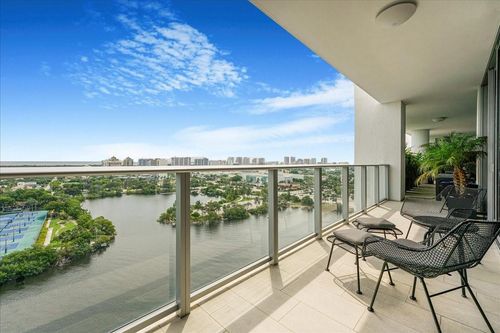 ph-1606-1180 N Federal Hwy, Fort Lauderdale, FL, 33304-1470 | Card Image