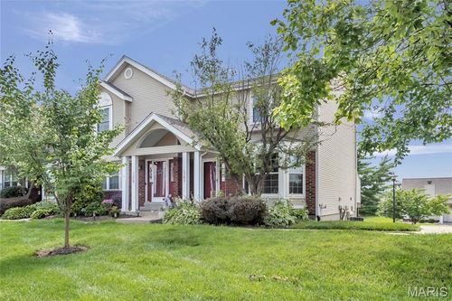 1283 Dell Ridge Ct, Saint Peters, MO, 63303-5813 | Card Image