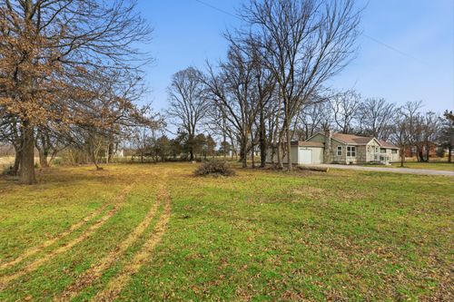 305 W Maple St, Diamond, MO, 64840-9202 | Card Image