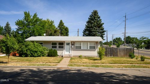 2536 E Avenue B, Bismarck, ND, 58501 | Card Image