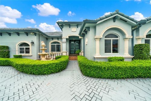 16242 Sw 42nd Ter, Miami, FL, 33185-3870 | Card Image