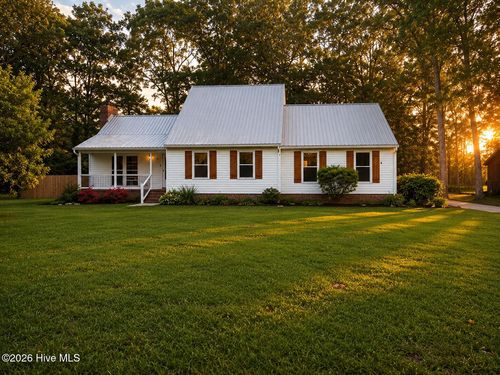 9 Cherokee Dr, Havelock, NC, 28532-2506 | Card Image
