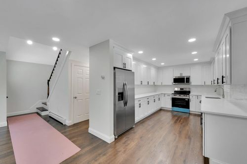 188 W Yaphank Rd, Coram, NY, 11727-4074 | Card Image