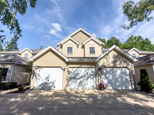 443 Eagle Trce, Mayfield Heights, OH, 44124-6117 | Card Image