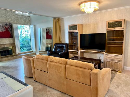 6075 Glendale Dr, Boca Raton, FL, 33433-3842 | Card Image