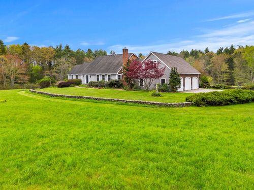 295 Wadleigh Falls Road, Newmarket, NH, 03857 | Card Image