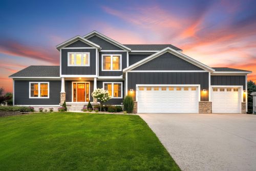 36 W Farr Rd, Norton Shores, MI, 49444-7784 | Card Image