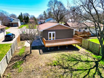 382 Mary St, House other with 3 bedrooms, 2 bathrooms and 2 parking in Orillia ON | Image 2