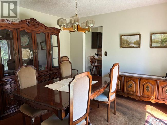 1374 Highway 3 B, House other with 5 bedrooms, 2 bathrooms and 4 parking in Montrose BC | Image 6