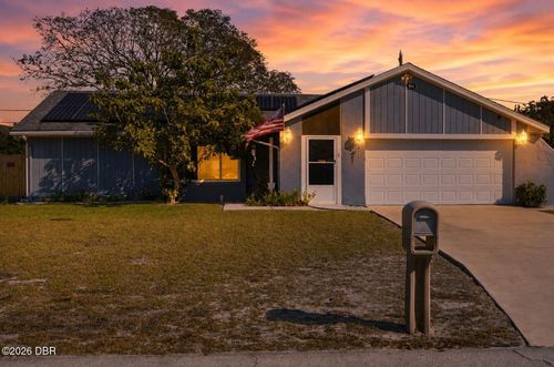 934 Wilmington Dr, Deltona, FL, 32725-6525 | Card Image