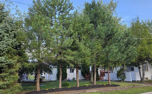 111 Walnut St, Delavan, WI, 53115-1647 | Card Image