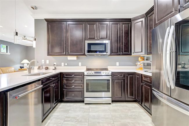 12245 Marsh Pointe Rd, House other with 2 bedrooms, 2 bathrooms and null parking in SARASOTA FL | Image 12