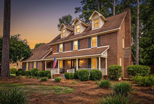 311 Mayfield St, Summerville, SC, 29485-8416 | Card Image