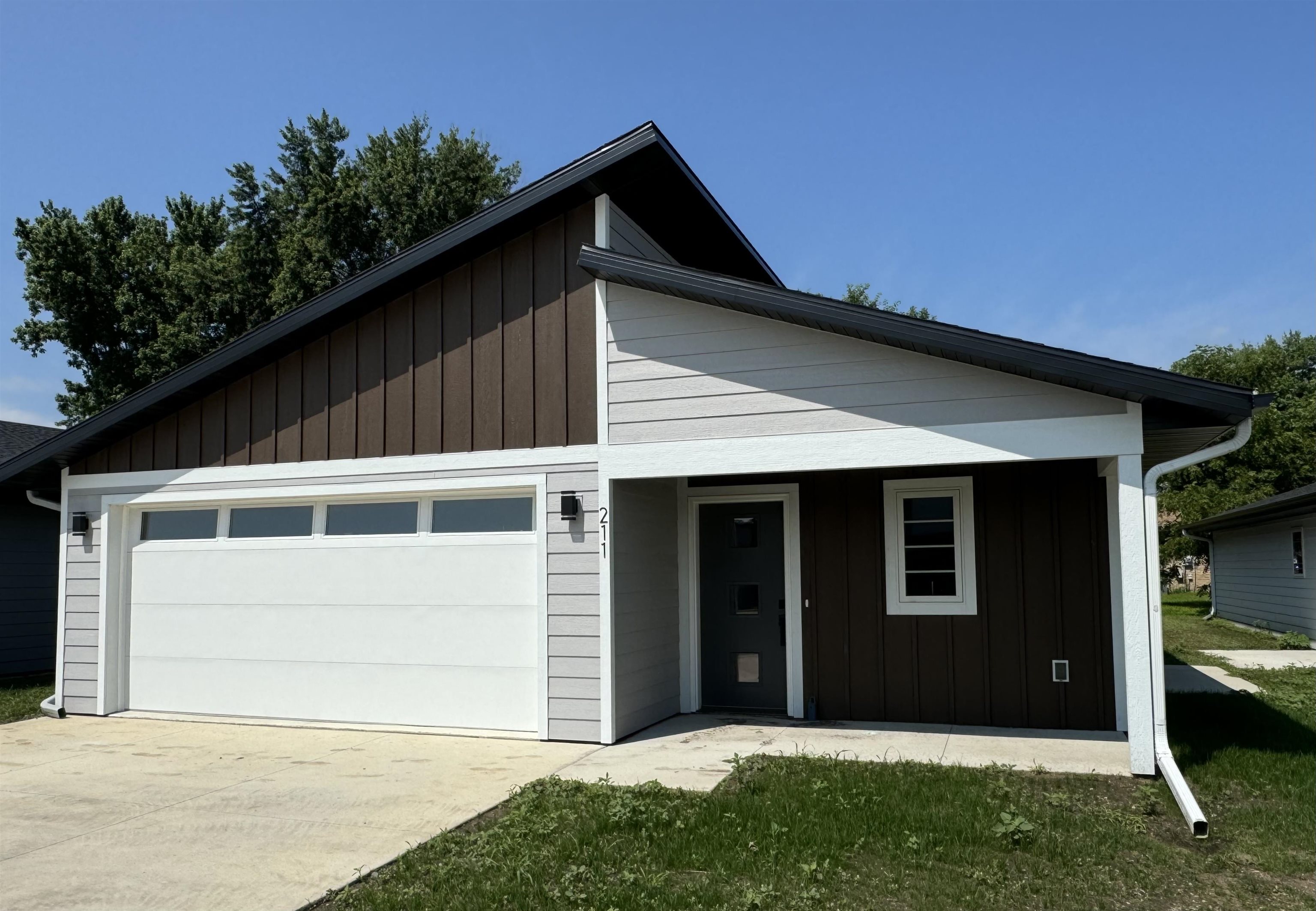 34th Ave, Spencer, IA 51301