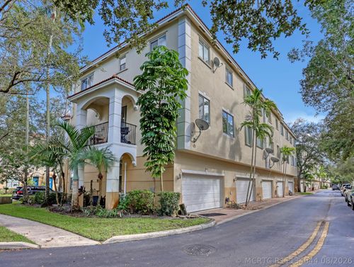 2850 S Oasis Dr, Boynton Beach, FL, 33426-8665 | Card Image